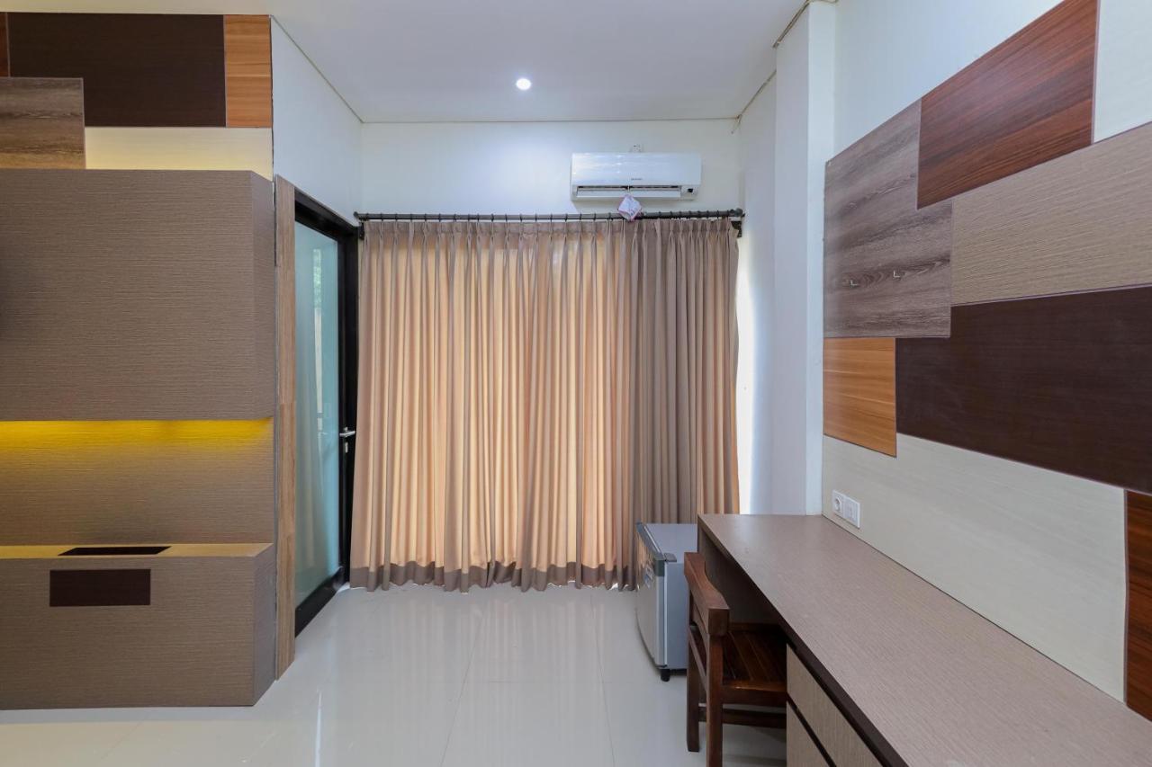 Urbanview Hotel Wg Jimbaran Bali Ungasan Extérieur photo